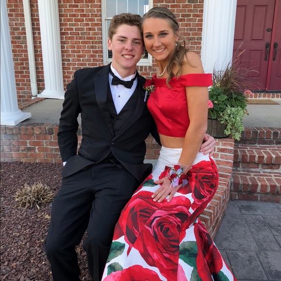 Sherri Hill Prom Dress - Picture 4 of 5